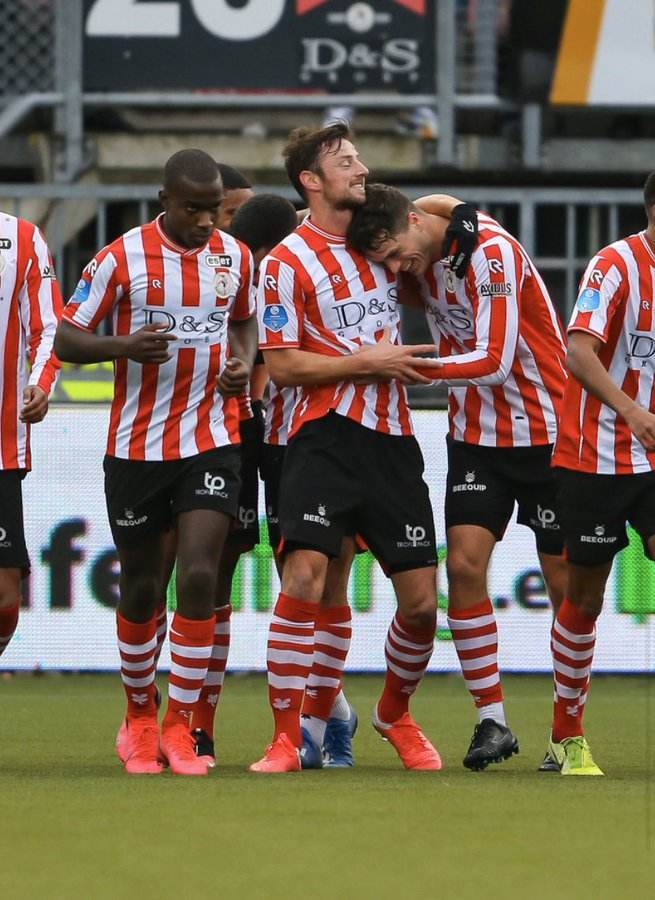 浙江队通过 浙江队通过